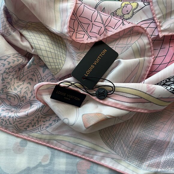 Louis Vuitton Hot Air Balloon Square Scarf - Picture 5 of 5